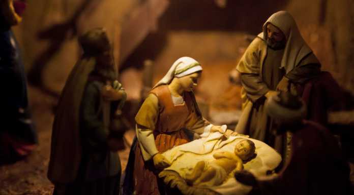 Dervio. Corso di presepismo con AIAP per prepararsi al Natale