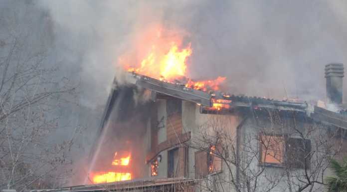 Baita a fuoco: raccolta fondi in aiuto dei proprietari