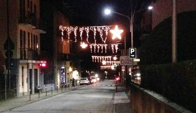 Luminarie a Ballabio, grazie al contributo delle attività del paese