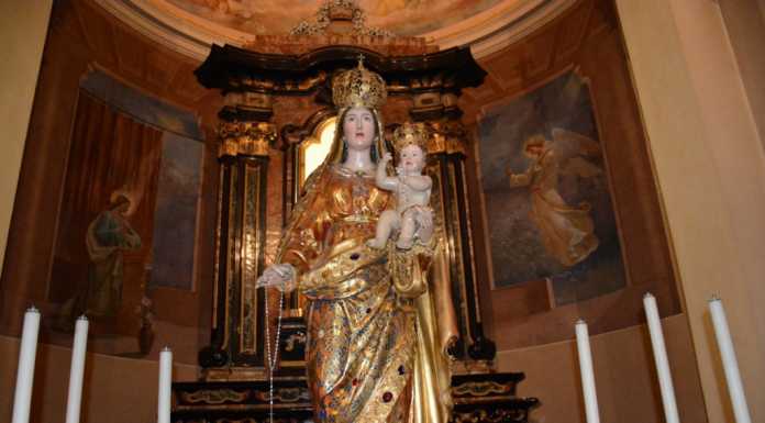 Niente più processioni per la Madonna del Rosario: statua da riparare