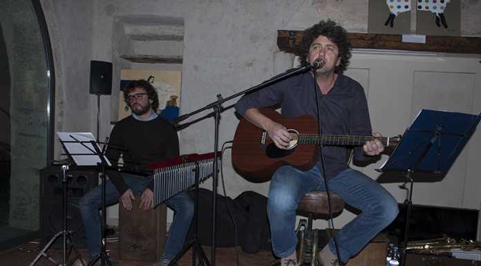 Grande successo per Arturo Fracassa alla Casa del Pellegrino