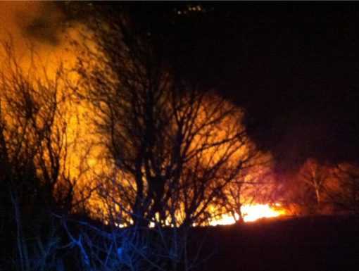 Incendio nella notte sul Monte Rai: in fiamme la Val Ravella