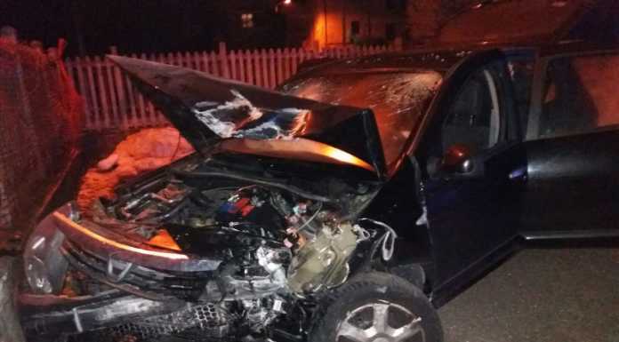 Scappano dai CC e si schiantano contro un muro: malviventi all’ospedale