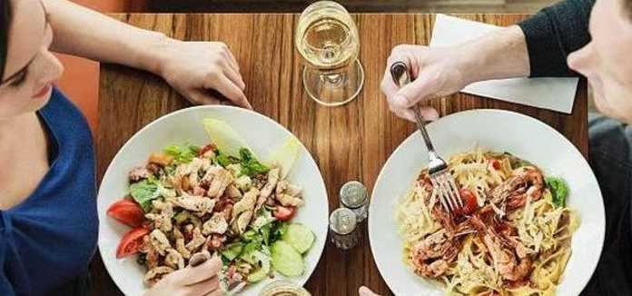 Lombardi: sempre più pasti fuori casa, crescono i take away