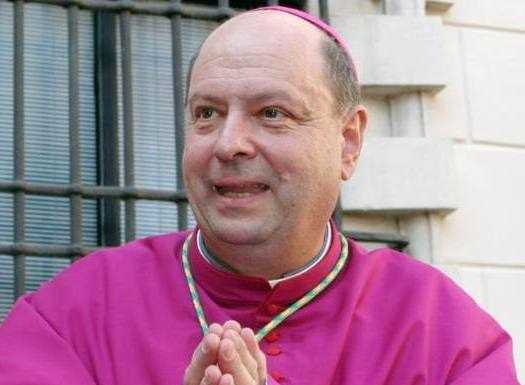 Il vescovo di Como Oscar Cantoni a Mandello il 10 gennaio