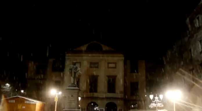 “Silent Night”: Lecco sotto la neve nel video di Giosuè Bolis