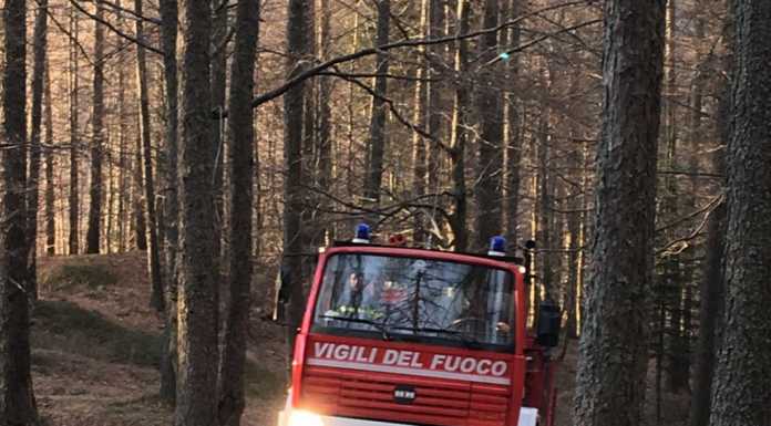 Nuovo incendio boschivo ai Piani delle Betulle, pompieri sul posto