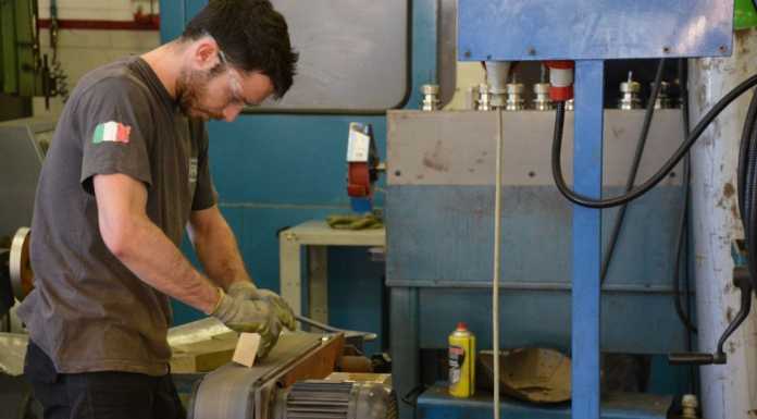 Meno ore di cassa integrazione, ma l’industria fatica ancora