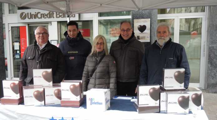 Cuori di cioccolato Telethon in piazza per sostenere la ricerca
