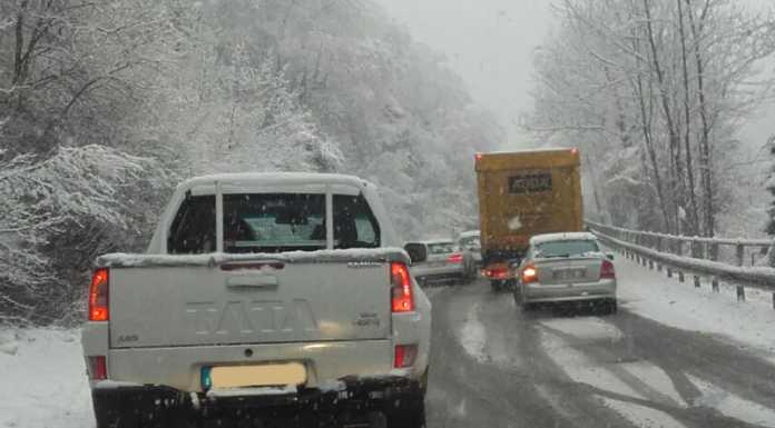 Nevicate a bassa quota: fiocchi anche in Brianza, disagi in Valsassina