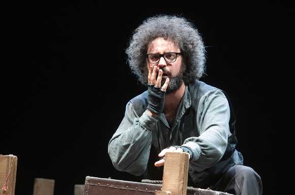 Teatro. Due nuove rassegne, arrivano Simone Cristicchi e Syria