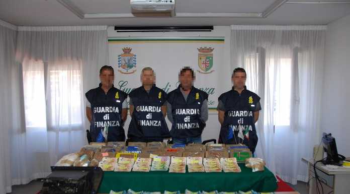 Inverigo. Pusher ‘disoccupati’, in casa 32kg di coca e 234 mila euro