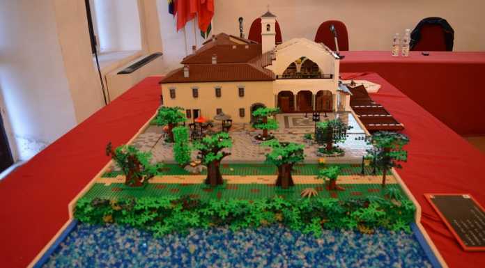 Calolzio, il monastero del Lavello si riempie di…Lego!