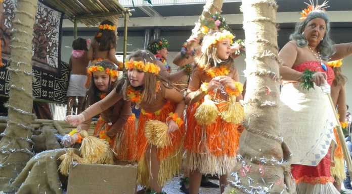 Il Carnevale colora Valmadrera con la sfilata per le vie del paese