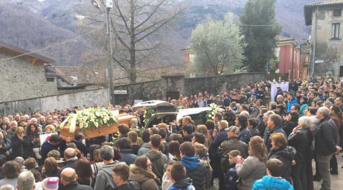 Primaluna. In tantissimi per l’ultimo saluto a Matteo Pigazzi