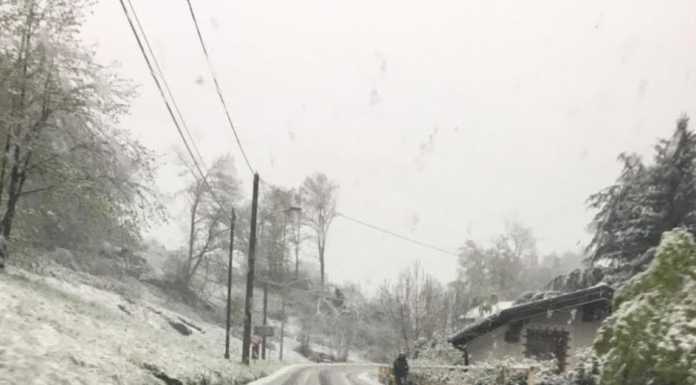 Inverno d’aprile: in Alta Valsassina torna la neve (foto)