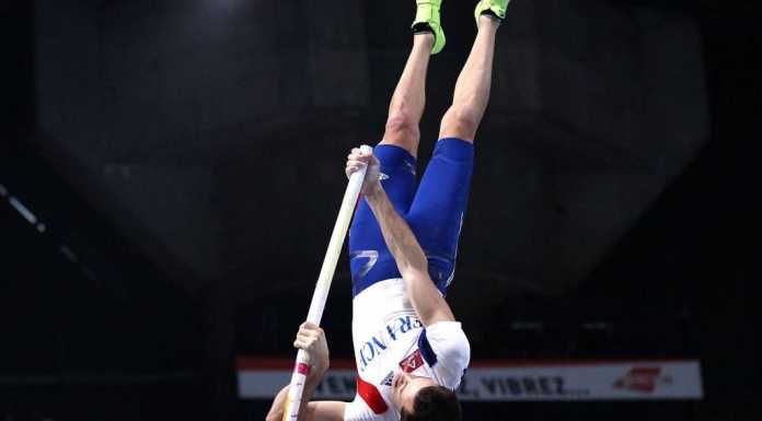 Cade in palestra dopo un salto, paura a Mandello per un sedicenne