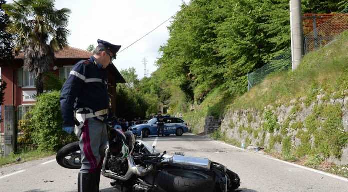Varenna, tragico incidente lungo la sp72, muore un centauro