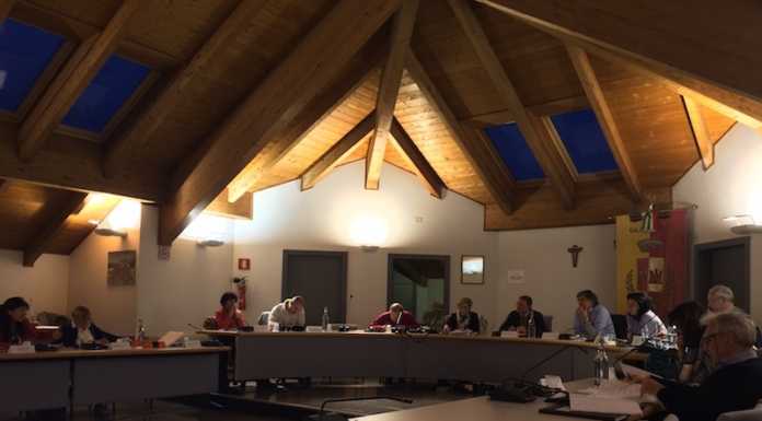 Calolzio. Rally ‘tassato’ e strade al buio: la Lega “bacchetta” il Comune