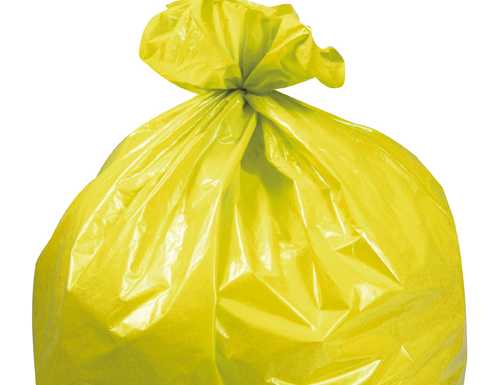 Rifiuti, arriva il sacco giallo per la carta: a luglio si sperimenta nei rioni