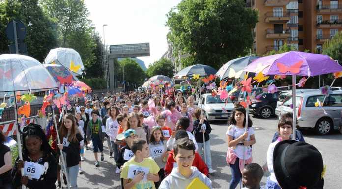 In cinquecento con Anna Mei sfilano in aiuto dei “bimbi farfalla”