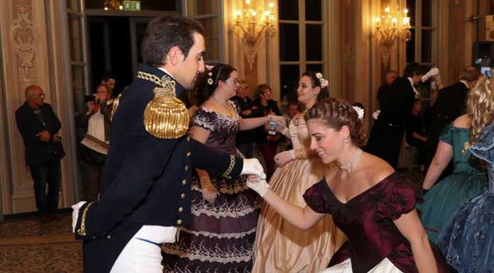 La storia di Valentino: muratore di professione, ballerino ottocentesco per passione