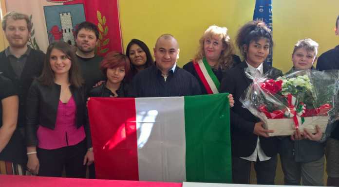 La gioia di Yoni e la sua storia: “Ora sono un cittadino italiano”