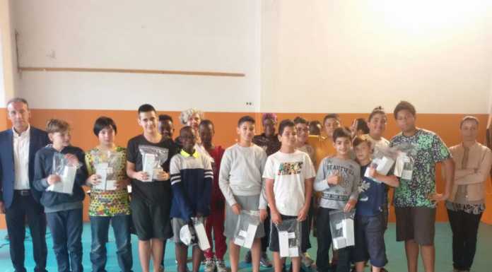 Calolzio, gli alunni della scuola media “Manzoni” premiati per la raccolta carta