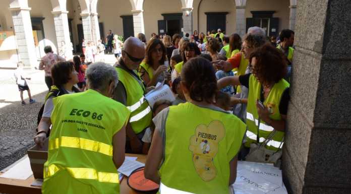 Lecco, aperte le iscrizioni al Piedibus per bambini e accompagnatori