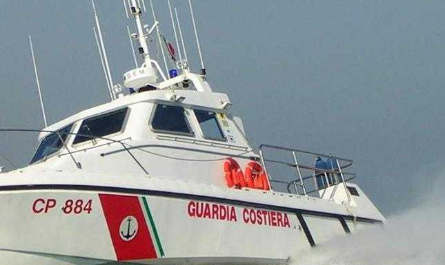 Contro i ‘pirati del lago’, Pescate schiera la Guardia Costiera