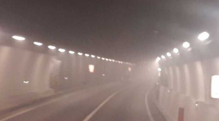 SS36. Fumo denso in galleria: la segnalazione dei lettori