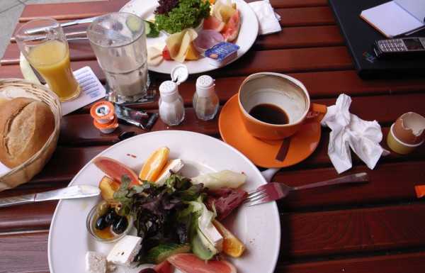 Bene la stagione per bar e ristoranti, Fipe: “Più locali e più lavoro”