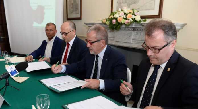 Strade e immobili pubblici: Maroni sigla il patto con Lecco