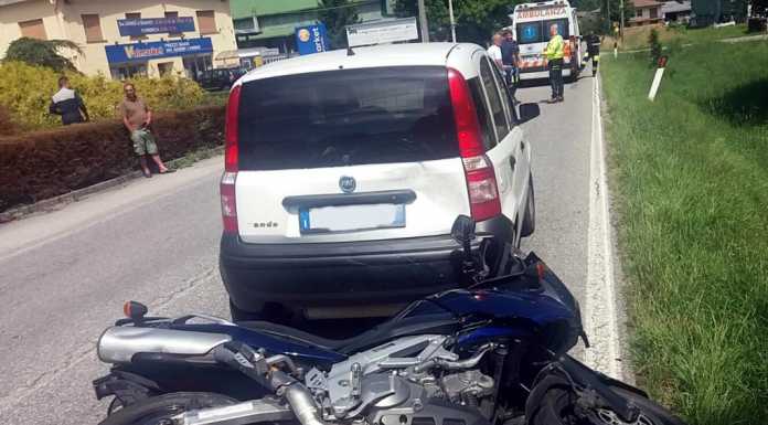 Brutto incidente a Pasturo: tre mezzi coinvolti tra cui una moto