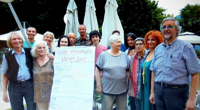 “Poetry slam”, vince Varenna. A Julia Blondel la sfida tra i poeti