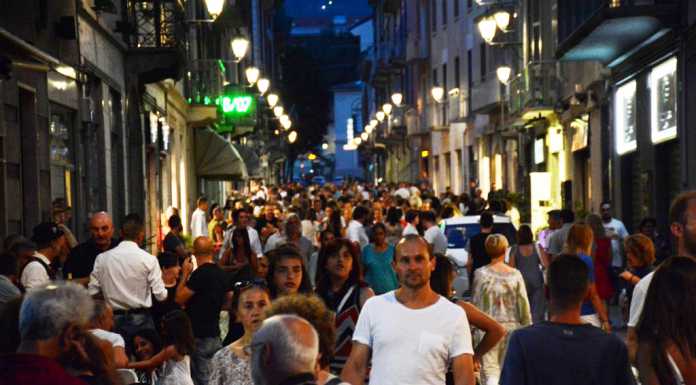 Lecco. Negozi aperti il giovedì sera a partire dal 2 Luglio fino al 13 Agosto