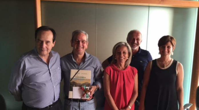 Valmadrera, la Giunta saluta Matteo, custode delle scuole medie