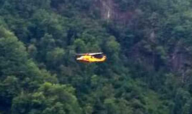 Introbio. Cade da cavallo e si ferisce alla testa, soccorso in elicottero