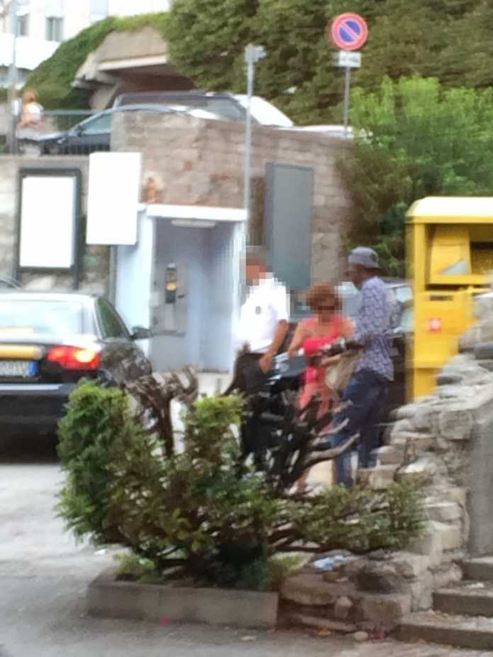 commercio abusivo-via pietro nava parcheggio