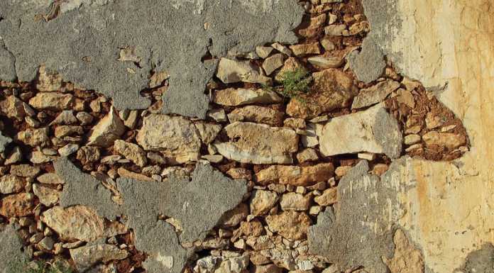 Bellano: messo in sicurezza il muro del cimitero. Riaperta la mulattiera