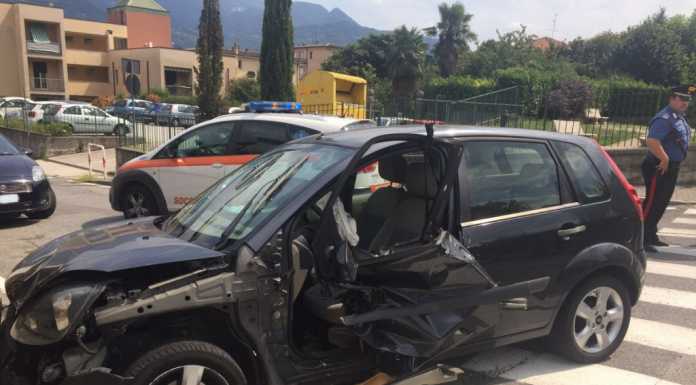 Olginate. Perde il controllo dell’auto e finisce contro un muro. Coniugi all’ospedale