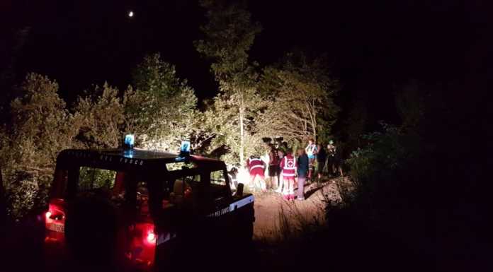 Premana: auto finisce in una scarpata, grave un 80enne