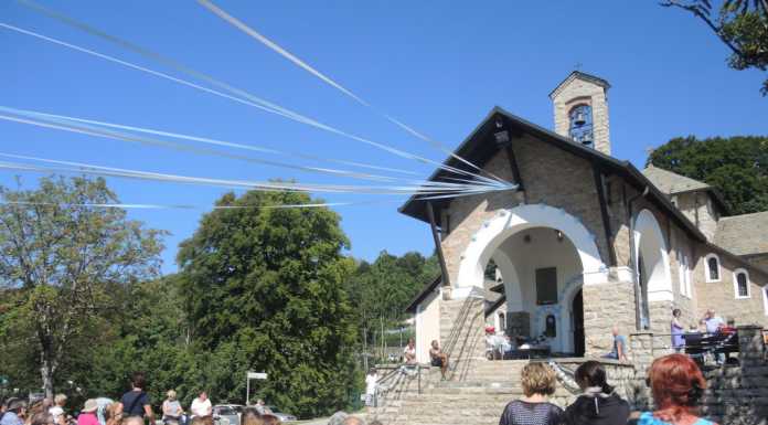 Piani Resinelli in festa per i 100 anni della Chiesa del Sacro Cuore