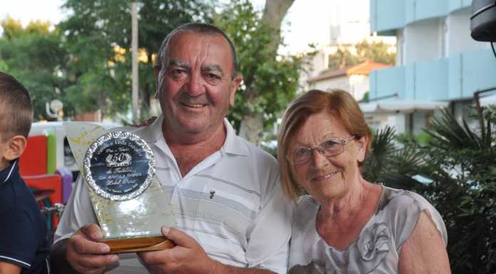 Da 50 anni in vacanza nello stesso hotel, lecchese premiato a Rimini