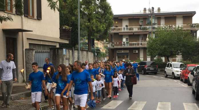 Da Accumoli è arrivata a Maggianico la fiaccolata solidale
