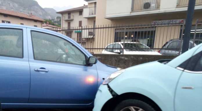 Calolzio. Tamponamento tra due auto in corso Europa