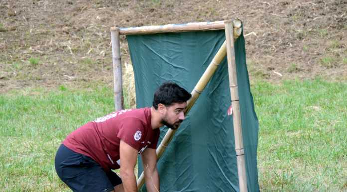 La pioggia non si nasconde, ma i Campionati del Mondo di Nascondino vincono