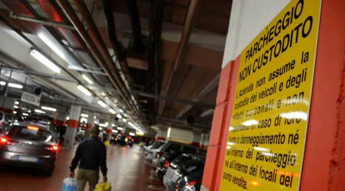 Pescarenico. Furti dalle auto nel parcheggio del supermercato