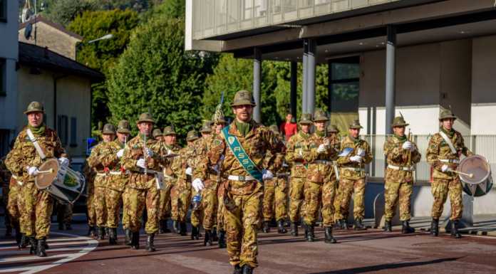 Valmadrera e Lecco: festa per alpini e bersaglieri, sfilate in centro