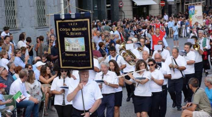 Musica per la pace: bande e cori sfilano per il 40esimo della Consulta